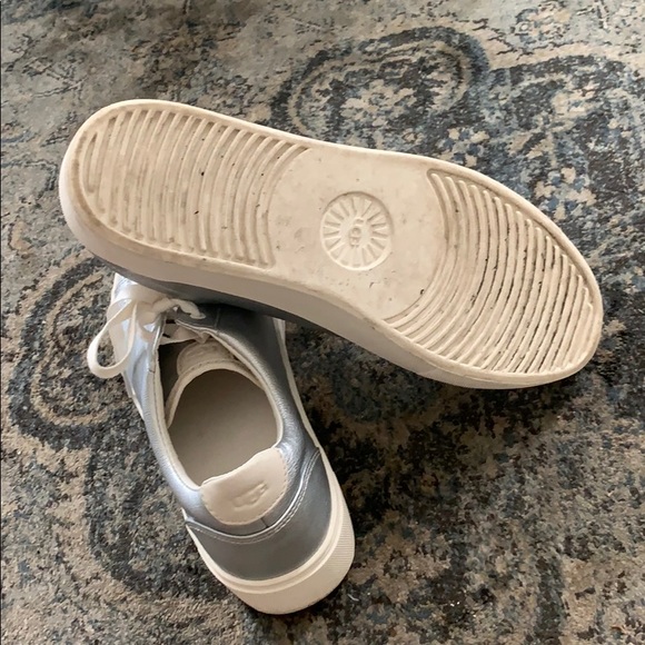 UGG Zilo Sneakers - Picture 5 of 5